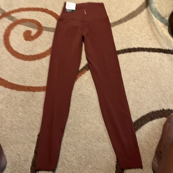 NIKE YOGA color brown size xxs new - Picture 2 of 4